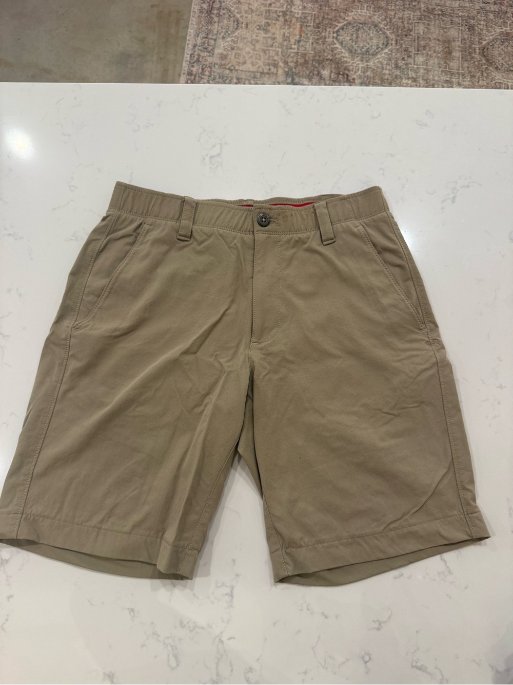 Under Armour Men's Khaki Shorts 32